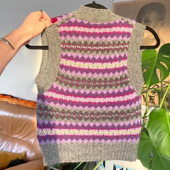 Acne Studios Crop Knitted Distressed Wool Vest - Picture 2 of 3